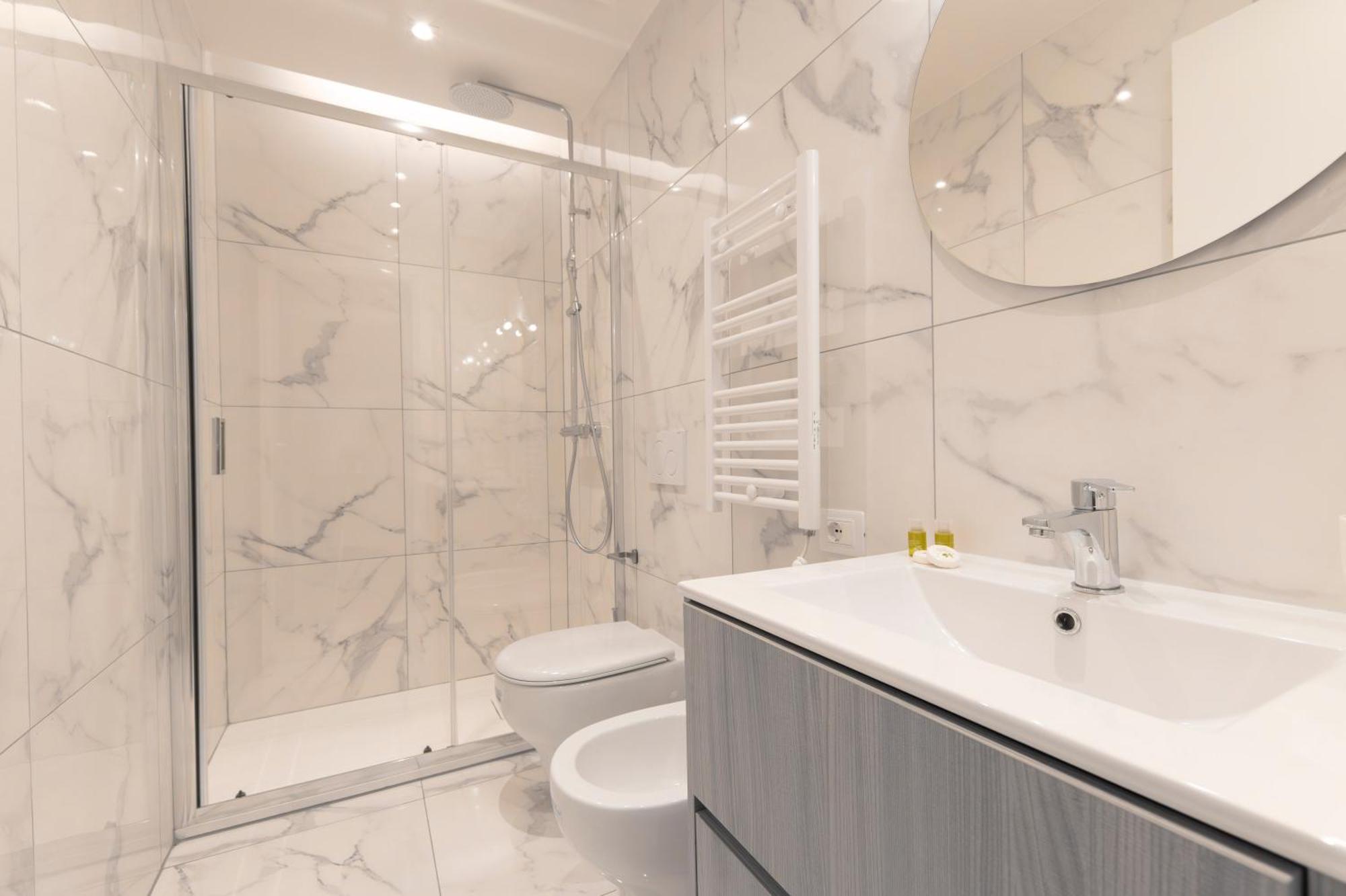 Modern & Stylish Near Isola & Central Station Milan Exterior photo